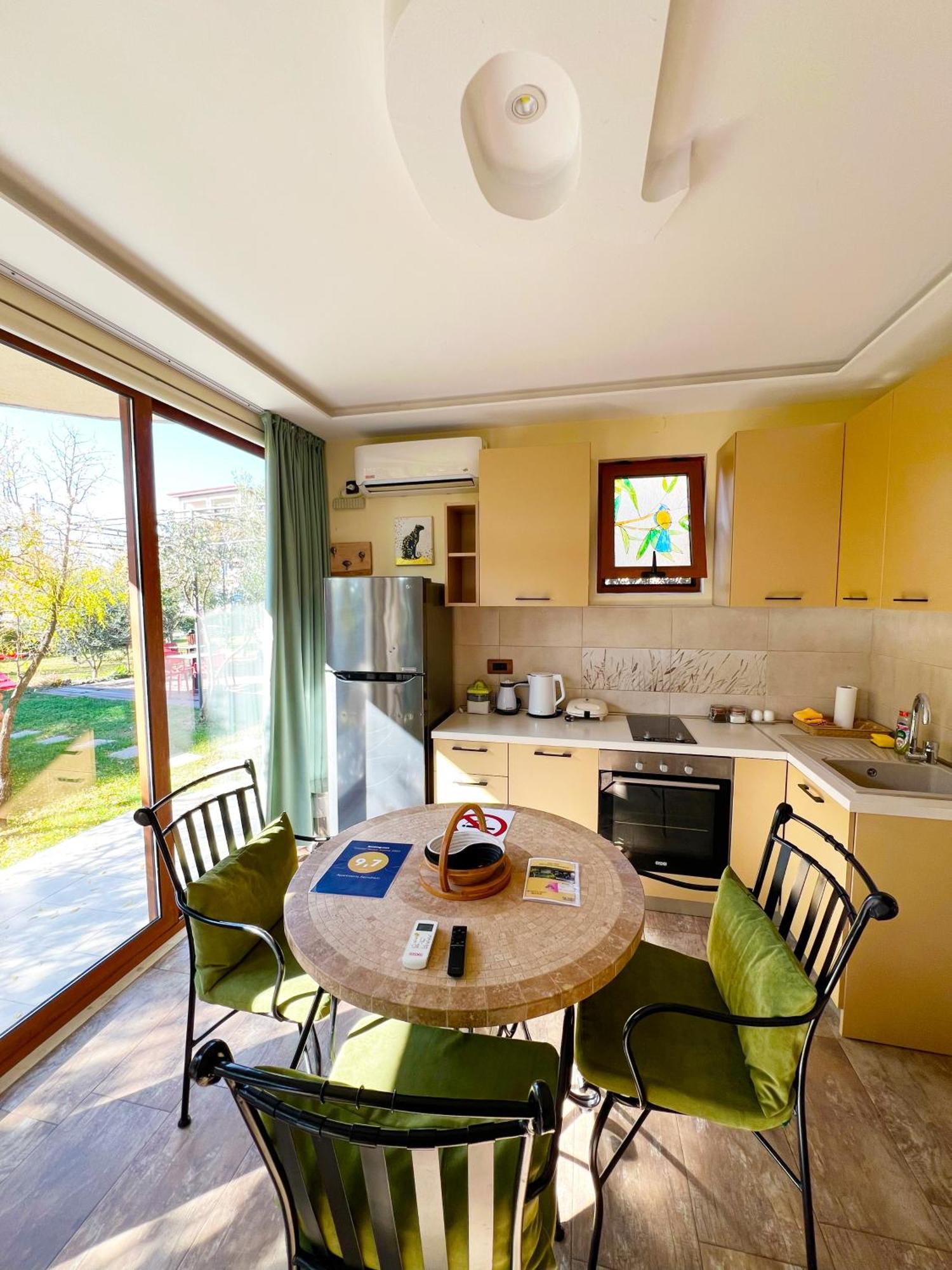 Apartments Aerodrom Podgorica Luaran gambar