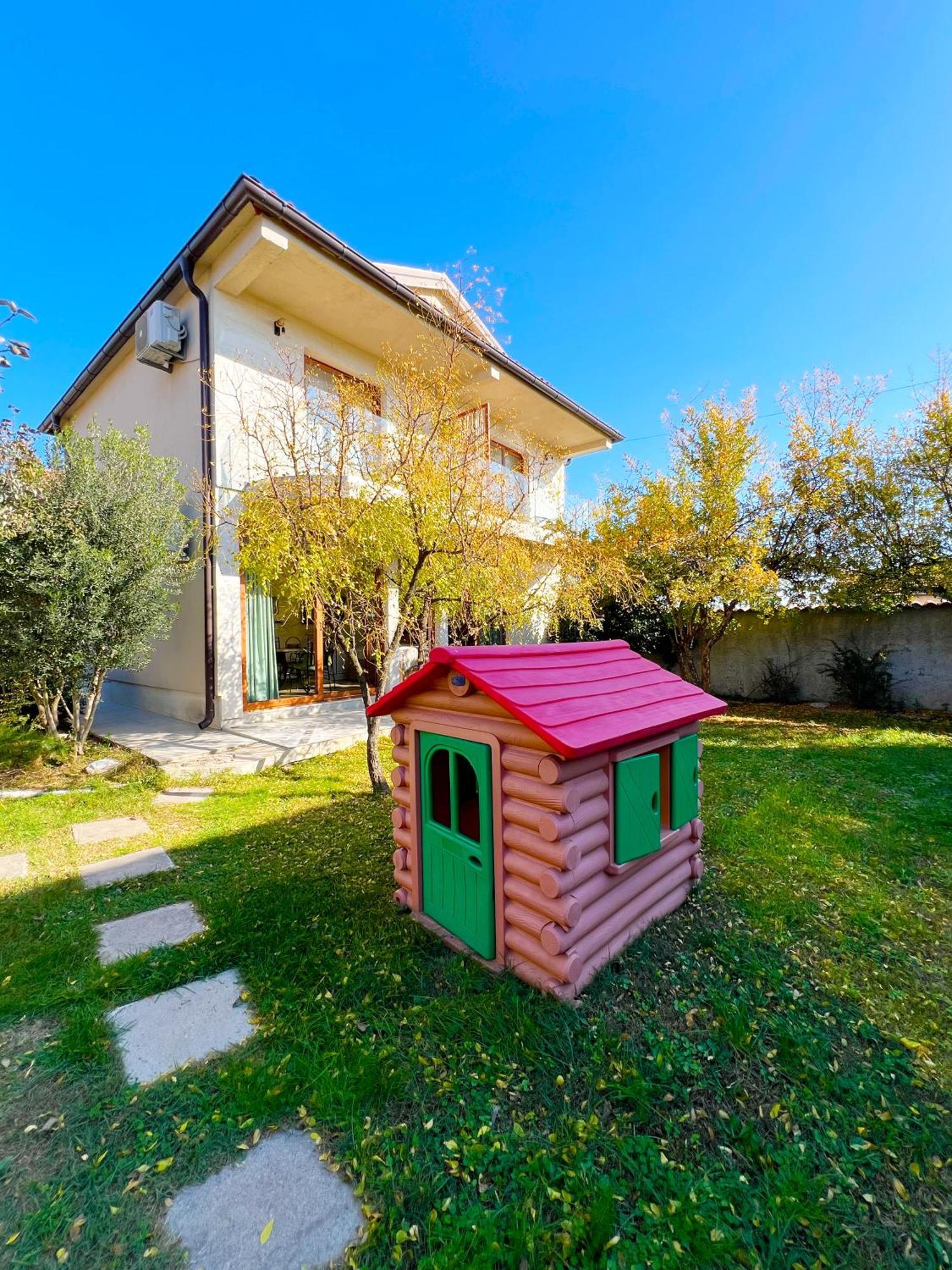 Apartments Aerodrom Podgorica Luaran gambar